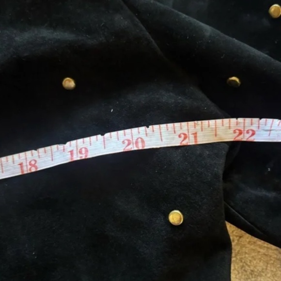 Danier Leather Vintage 80s studded cropped jacket * accepting offers - Picture 3 of 6